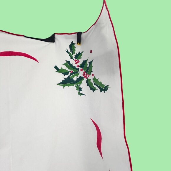 VINTAGE HAND PAINTED/MADE CHRISTMAS HOLLY WHITE TABLECLOTH - 55" X 52.75" SQUARE - Picture 4 of 8